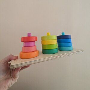 Lovevery Twist and Pivot Pattern Puzzle